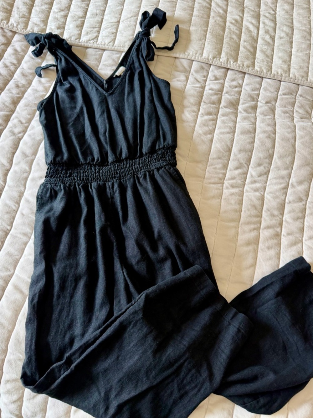 A New Day Black Wide Leg Crop Jumpsuit XS Tie Shoulder Sleeveless Smocked Waist
